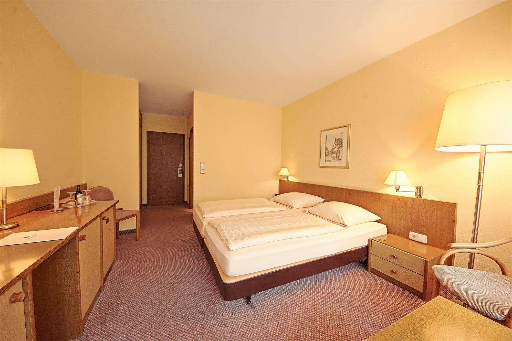 Hotel Moselpark Bernkastel-Kues Exterior photo
