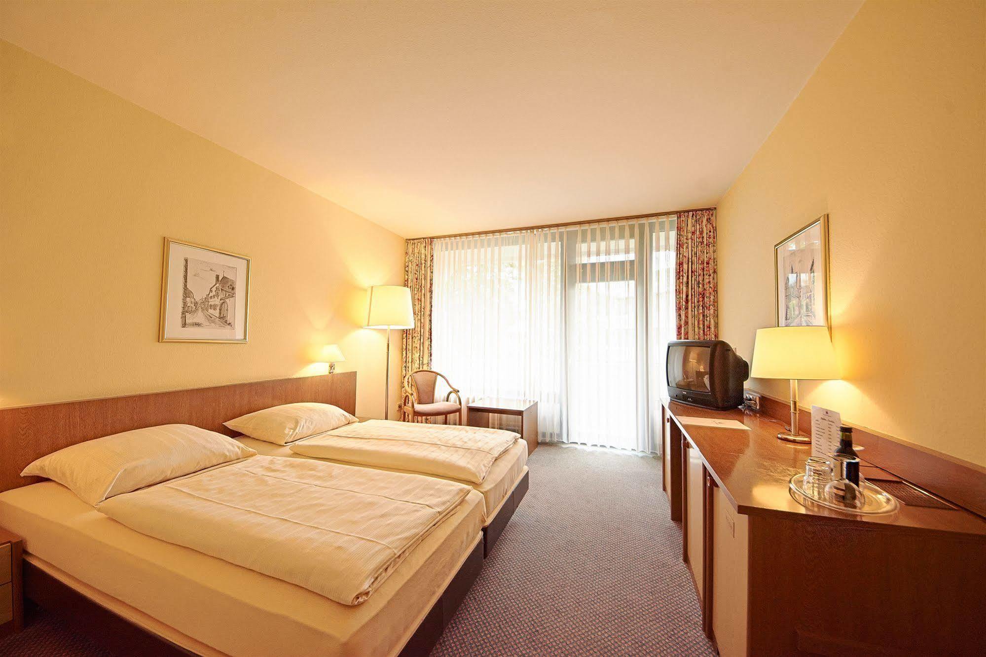 Hotel Moselpark Bernkastel-Kues Exterior photo